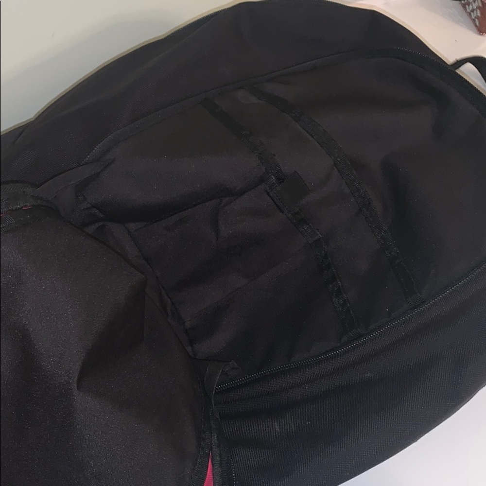 Pink Puma backpack 🎒 💖 - Picture 3 of 4